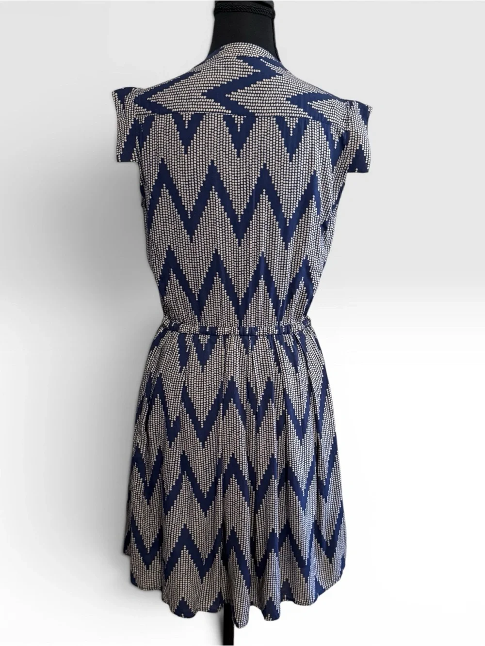 Anthropologie 11.1 TYLHO Blue Ivory Geometric Button Front Dress Small - Picture 2 of 4